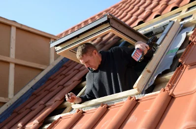 Pose de fenêtres de toit Velux à Mirambeau